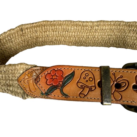 Vintage Tooled Leather Elastic Waist Belt 27-31 Mushroom Flower Butterfly Boho - Picture 2 of 6